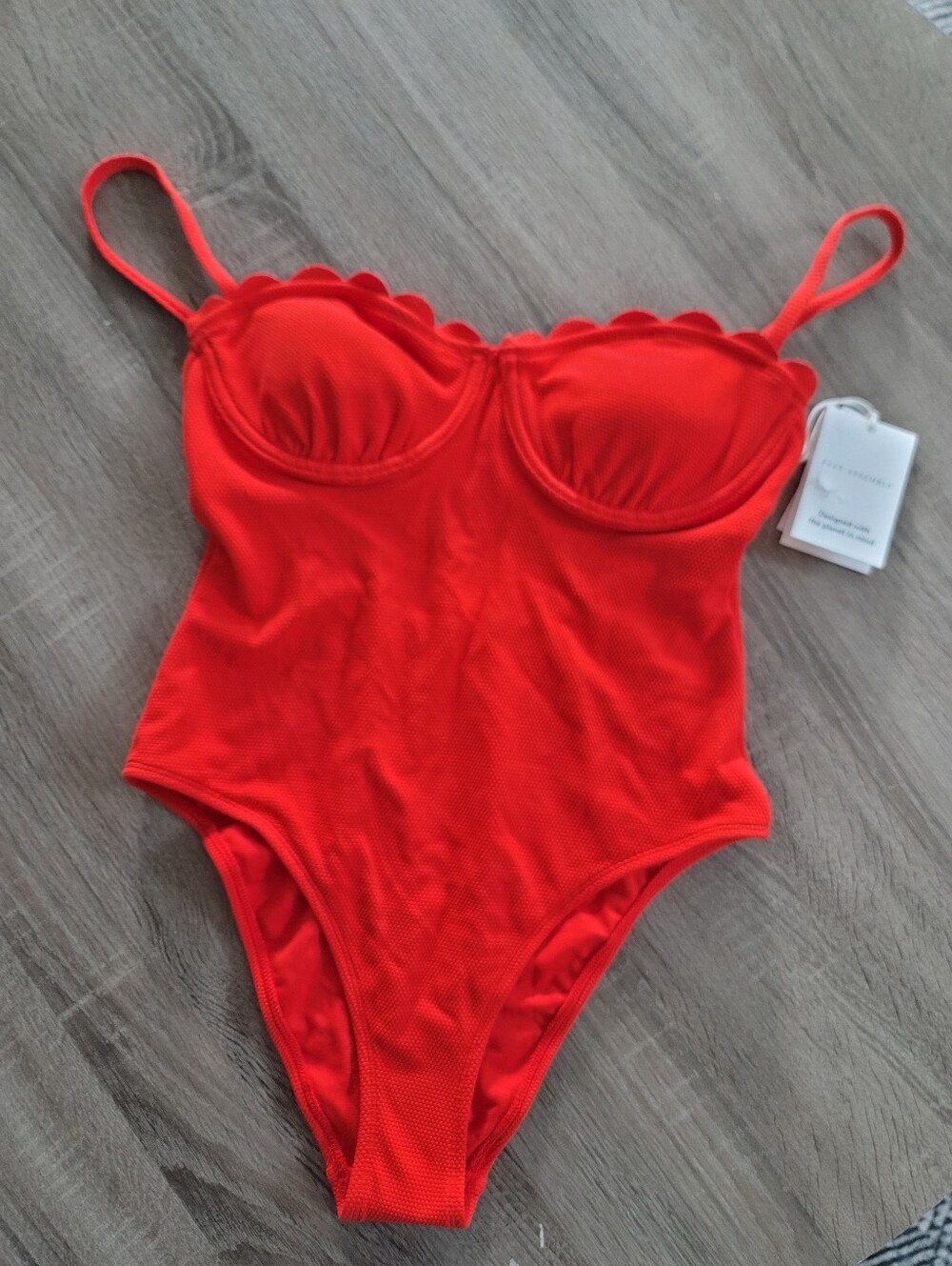 *NWT* Free Assembly Scalloped Balconette Underwire One Piece,  Soleil Red, Sz M